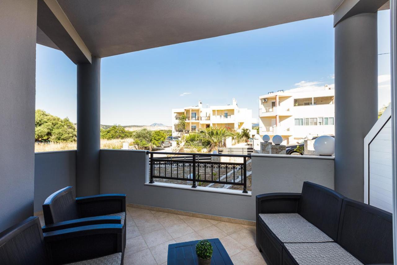 Helena'S Aparthotel , Scaleta Prínos 外观 照片
